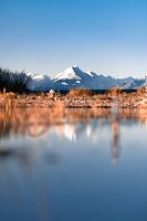 Rustgevende berg weerspiegeling in Nieuw Zeeland Mount Cook.