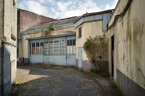 Abandoned courtyard in Ghent