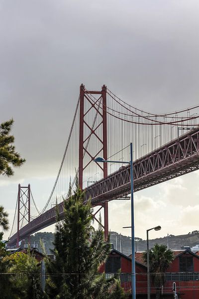 Lisbon by Hello Pompoyo