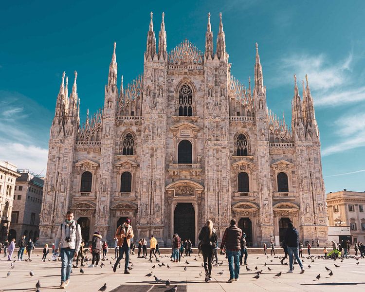 Milan by Hello Pompoyo