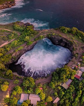 Broken Beach Nusa Penida | Dramatic Coastline by Ewold Kooistra