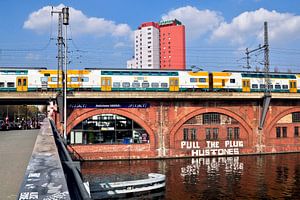 Alte Speicher an der Spree in Berlin-Kreuzberg