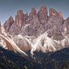 Die beeindruckenden Gipfel der Geisler- oder Geislergruppe in den Dolomiten in Süditalien von Marga Vroom