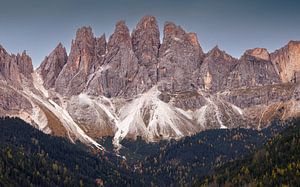 Die beeindruckenden Gipfel der Geisler- oder Geislergruppe in den Dolomiten in Süditalien