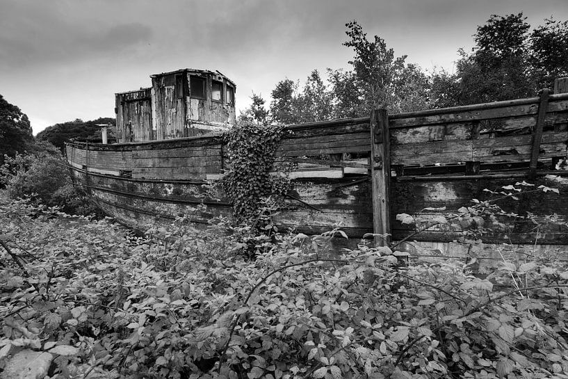 Verlassenes Schiff | Lost Place | Bretagne von Flatfield