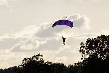 Parachutist van Anjo ten Kate
