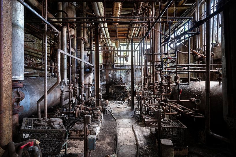 Industrie abandonnée et sombre par Roman Robroek - Photos de bâtiments abandonnés