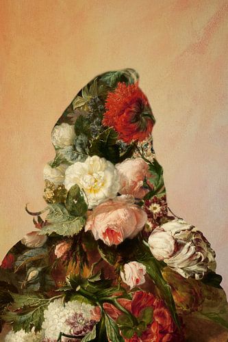 Bloemenportret van een vrouw.