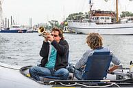 Gezelligheid op het IJ tijdens SAIL AMSTERDAM 2015 van Renzo Gerritsen thumbnail