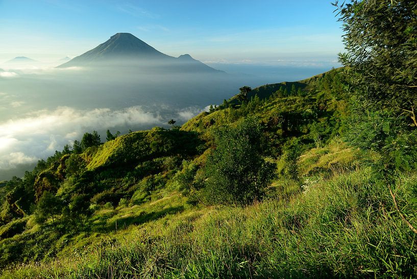 Dieng-vulkaancomplex op Midden-Java in Indonesie van Merijn van der Vliet