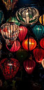 Hoi An kleurrijke lampionnen (Deel 2 van drieluik) van Ellis Peeters