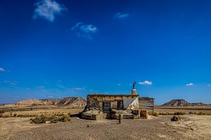 Verlassenes Haus in der Wüste Bardenas Reales