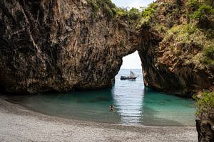Plage d'une grotte, baie, région de Salerne, Italie sur Fotos by Jan Wehnert