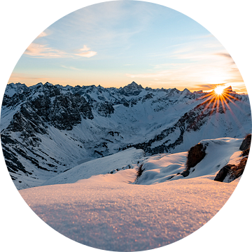 Zonsondergang in de Tannheimer Alpen van Leo Schindzielorz