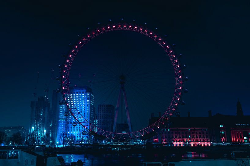 London von Hello Pompoyo
