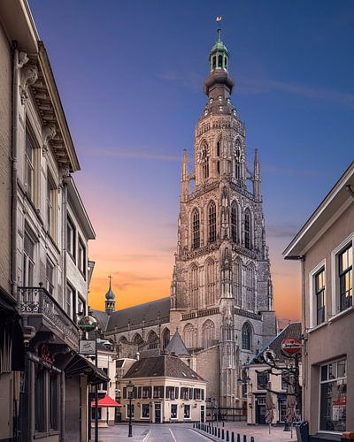 Warme Winterochtend Havermarkt & Grote Kerk Breda van Joris Bax