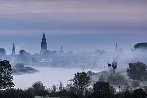 Zutphen wakes up from the fog  by Jamie Lebbink