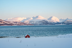 Sonnenuntergang bei Tromso im Winter