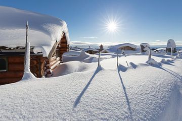 Ondergesneeuw dorp in de buurt van Lillehammer van Rob Kints