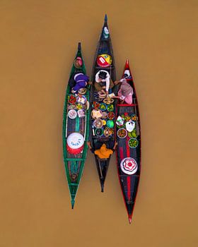 Floating Market Indonesia – Colourful Trade from Above