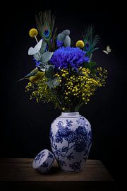 Modern still life flowers in a vase "Dutch blue and Yellow" by By Marjolein Design