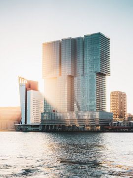 Morgenröte in Rotterdam von Teun de Leede