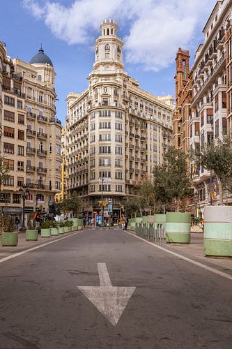 Plaza del Ayuntamiento Valencia tijdens een zonnige dag
