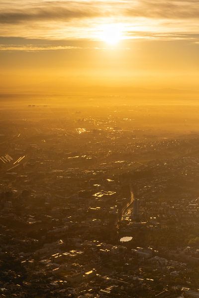 Sunrise over Cape Town by Bas de Glopper