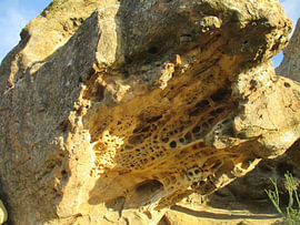 Lizard's Mouth Park - Santa Barbara California XII von Helmut Martin - The Art of Stone - Steinkunst & Photographie