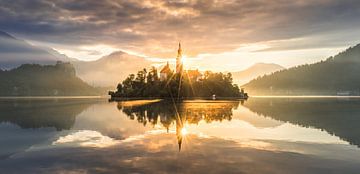 Sonnenaufgang am Bleder See von Stefan Lok