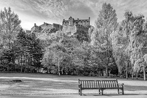 Princes Street Gardens & Edinburgh Castle | Monochrom von Melanie Viola
