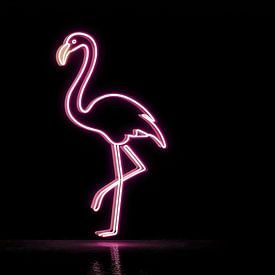 Roze neon flamingo panorama van TheXclusive Art