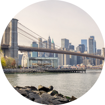 Brooklyn Bridge en Manhattan Skyline bij Zonsopkomst