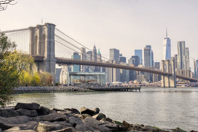 Brooklyn Bridge and Manhattan Skyline at Sunrise by Joran Quinten