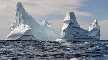 IJsberg voor de kust van Twillingate Newfoundland van Menno Schaefer