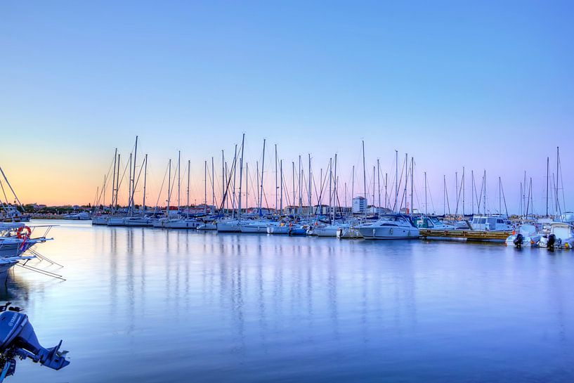 Sunrise by Roith Fotografie