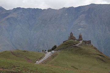 Église de la Trinité de Gergeti sur Robert Schoonhoven