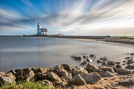 Het Paard van Marken by Karel Warburg