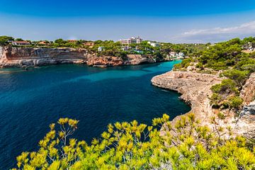 Wunderschöne Küste von Mallorca, idyllische Bucht von Cala Santanyi, von Alex Winter