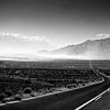 Highway in Death Valley van Ricardo Bouman