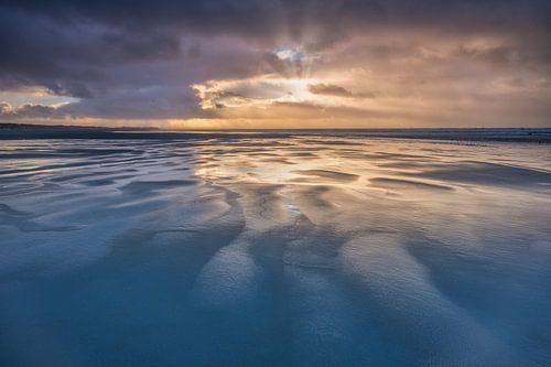 Ebb and flow on the North Sea beach of Terschelling