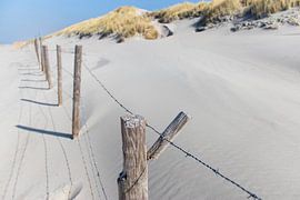 Fence at the dune by Mathijs De Koning