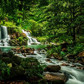 Oase waterval, waterfall van Corrine Ponsen