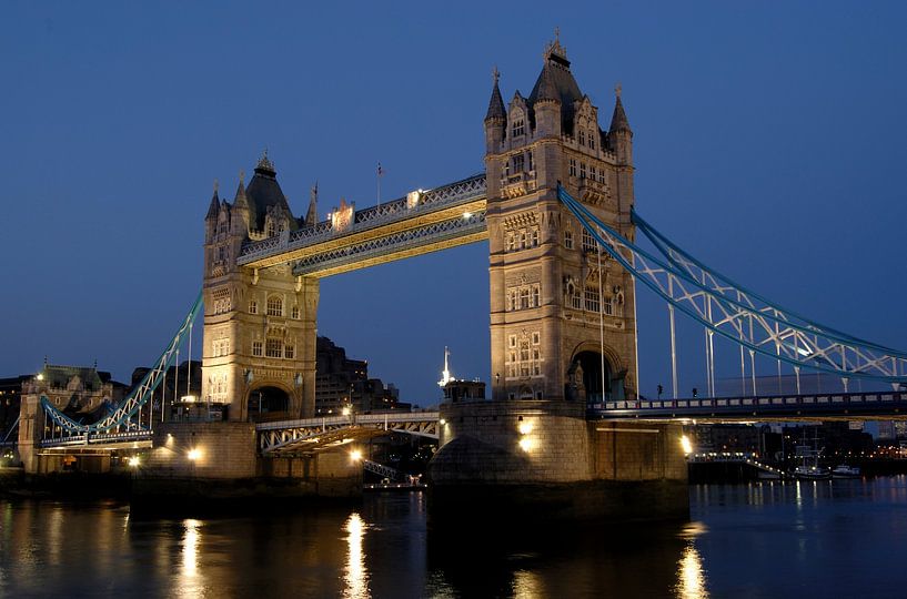 Tower Bridge by Richard Wareham