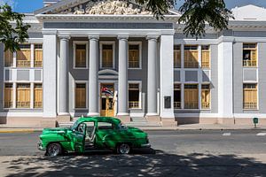 Groene Chevrolet in Cuba van Tilo Grellmann