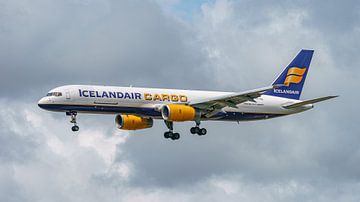 Icelandair Cargo Boeing 757-200PF. by Jaap van den Berg