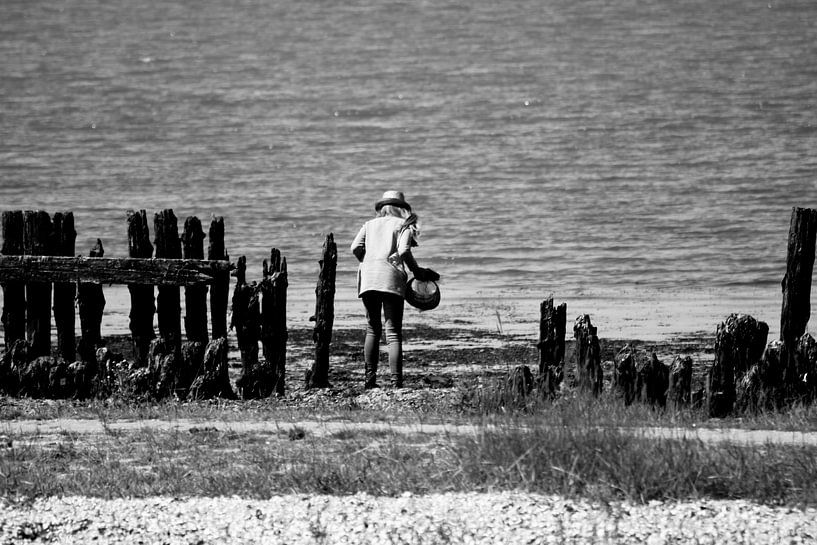 Meisje aan de Waddenzee by Susan Vrieze