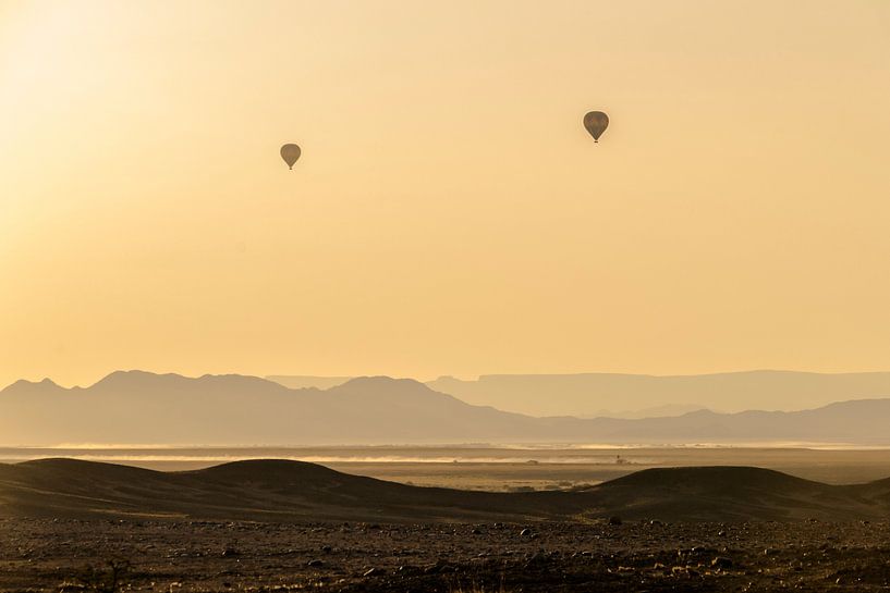 Ballonvlucht over Dune 45 van Sander RB