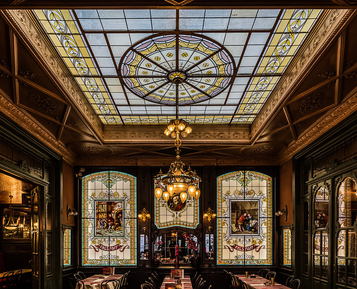 Le Falstaff eetzaal van <span class="secondary-font">Werner Lerooy</span>