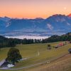 Sonnenaufgang Heiligenschwendi im Berner Oberland von Henk Meijer Photography